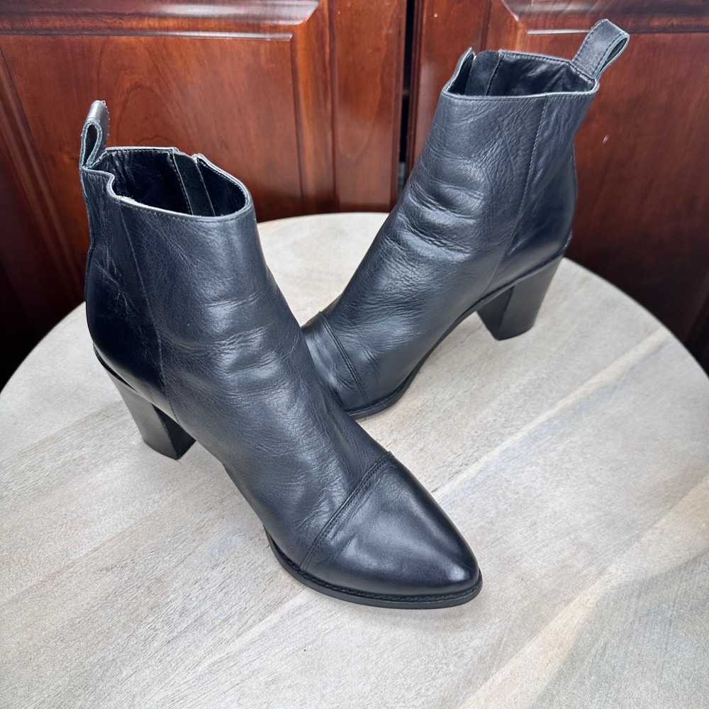 Tony Bianco Bentley Womens Black Leather Ankle Boots Block Heel Side Zip Size 8